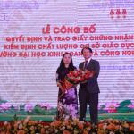 Lễ công bố quyết định và đón nhận Giấy chứng nhận Kiểm định chất lượng cơ sở giáo dục của Trường Đại học Kinh doanh và Công nghệ Hà Nội Lễ công bố quyết định và đón nhận Giấy chứng nhận Kiểm định chất lượng cơ sở giáo dục của Trường Đại học Kinh doanh và Công nghệ Hà Nội
